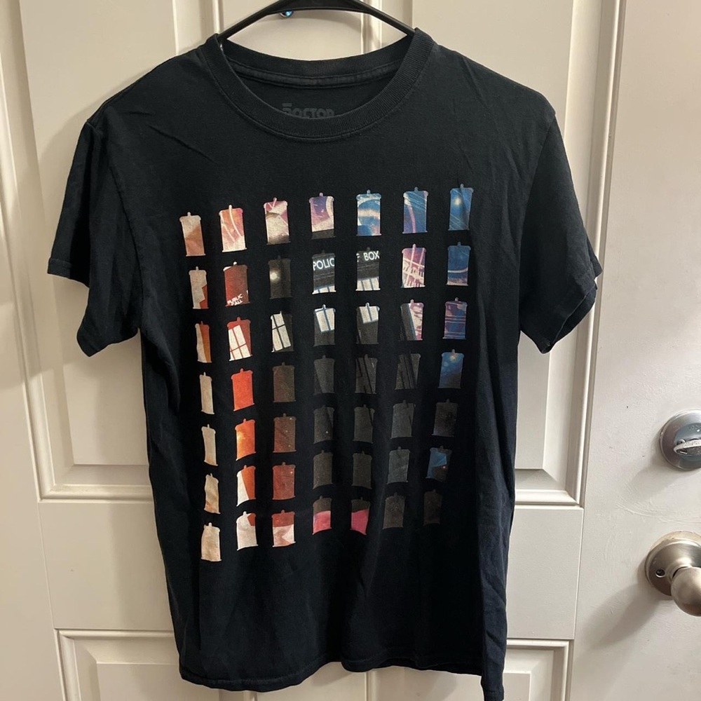 doctor who shirt small